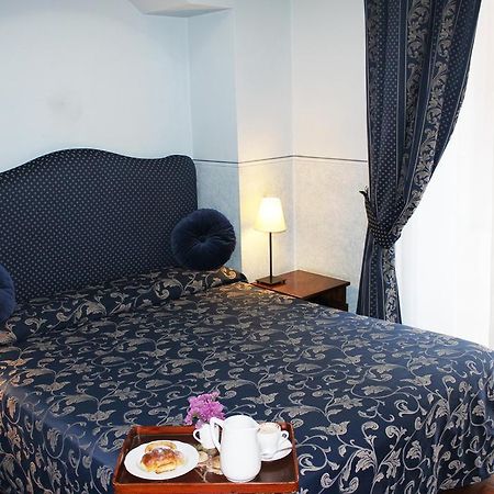 Anne & Mary Bed & Breakfast Rome Exterior photo