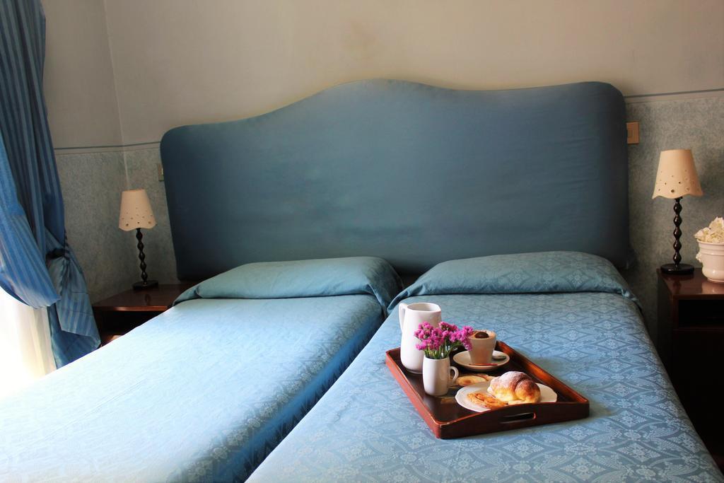Anne & Mary Bed & Breakfast Rome Exterior photo