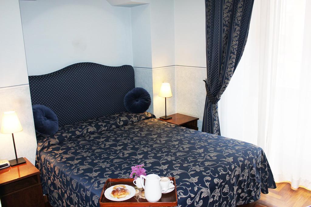 Anne & Mary Bed & Breakfast Rome Exterior photo