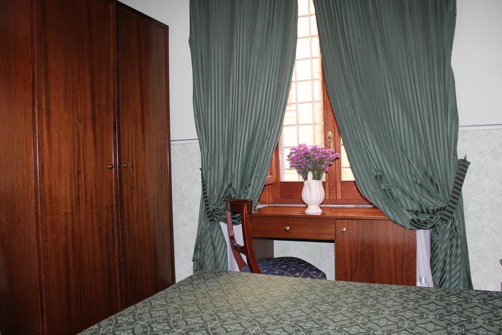 Anne & Mary Bed & Breakfast Rome Exterior photo